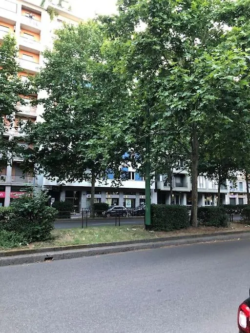 Milan New Apartment In Lively Central Area